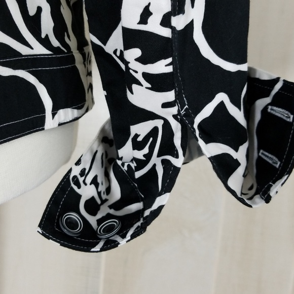 Coldwater Creek Black And White Floral Jacket - Picture 5 of 8